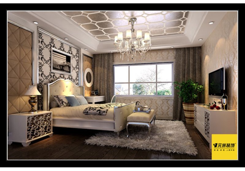 主卧室：主卧室的软包和墙体的壁纸搭配的相得益彰，加上吊顶的设计，给人豪华而又不是品味的内涵。
