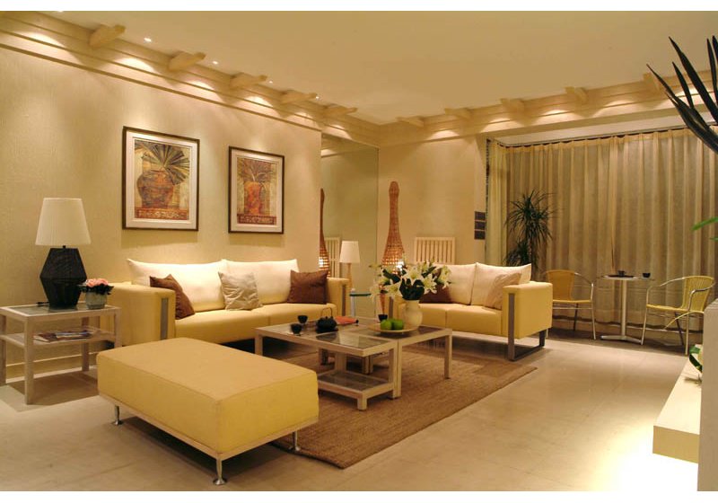 现代简约风格主要以淡色和白色为主，家具的选择上也没有过多的繁琐。