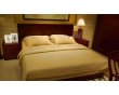 华日卧室家具-格林尼治系列小窗岁月-卧室床D960