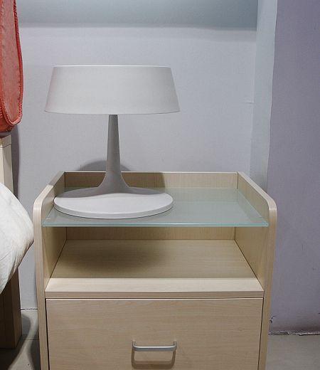 诺捷卧室家具床头柜7C103白枫(玻璃桌面)7C103