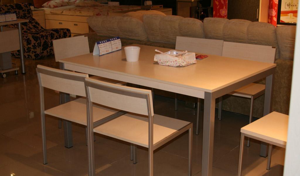 斯普丽木面餐桌DZ01-BDZ01-B