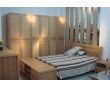 宜伟实木系列YW-SWF-11床+床头柜+电视柜+衣柜
