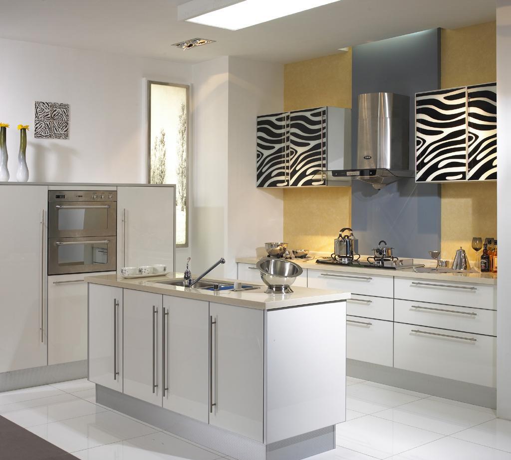现代U型厨房整体橱柜装修效果图 – 设计本装修效果图